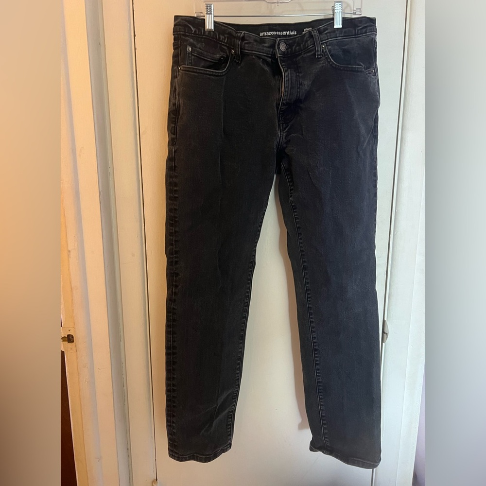 35Wx32L Amazon essentials athletic black jeans